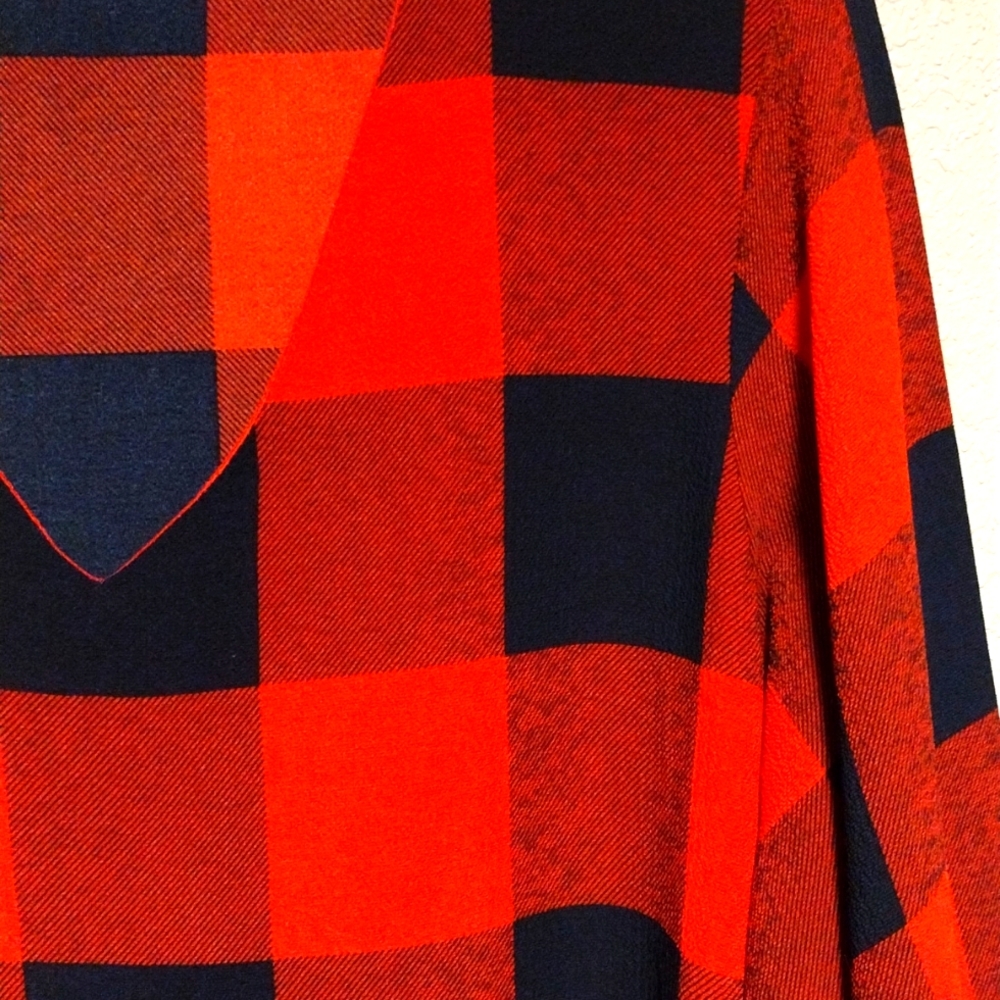 Plaid top